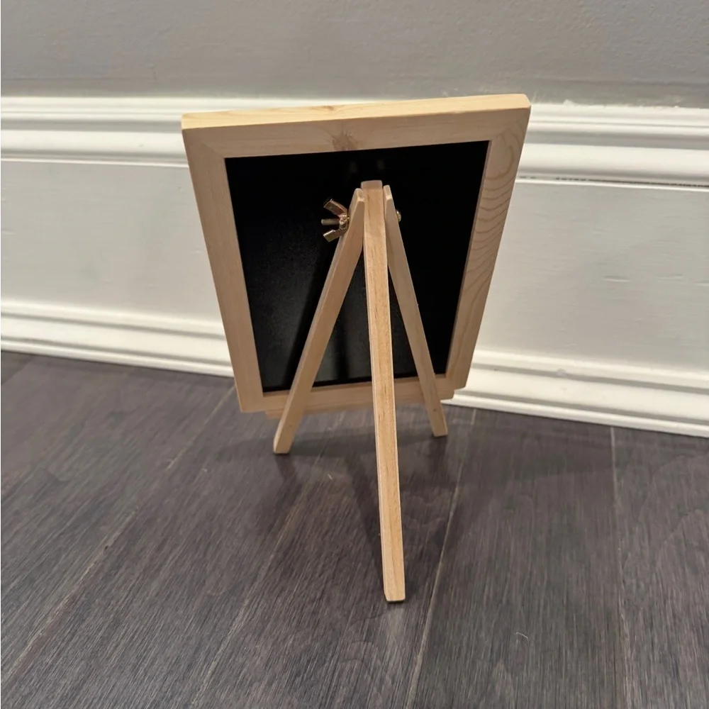 NWOT 5 x 7 in Natural Wood Framed Black Small Chalkboard Easel